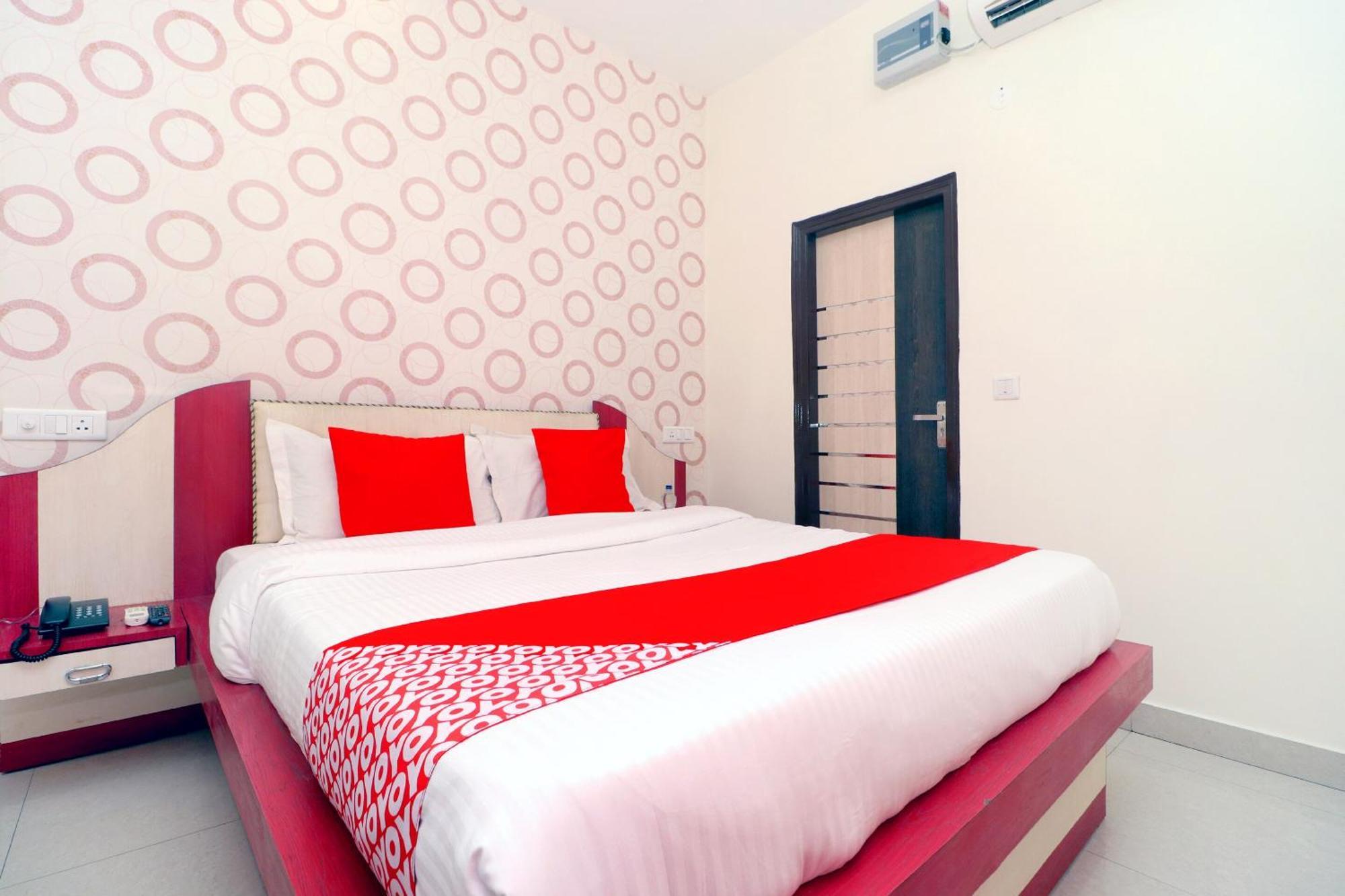Shāhpur Hotel O Sangam Resort מראה חיצוני תמונה