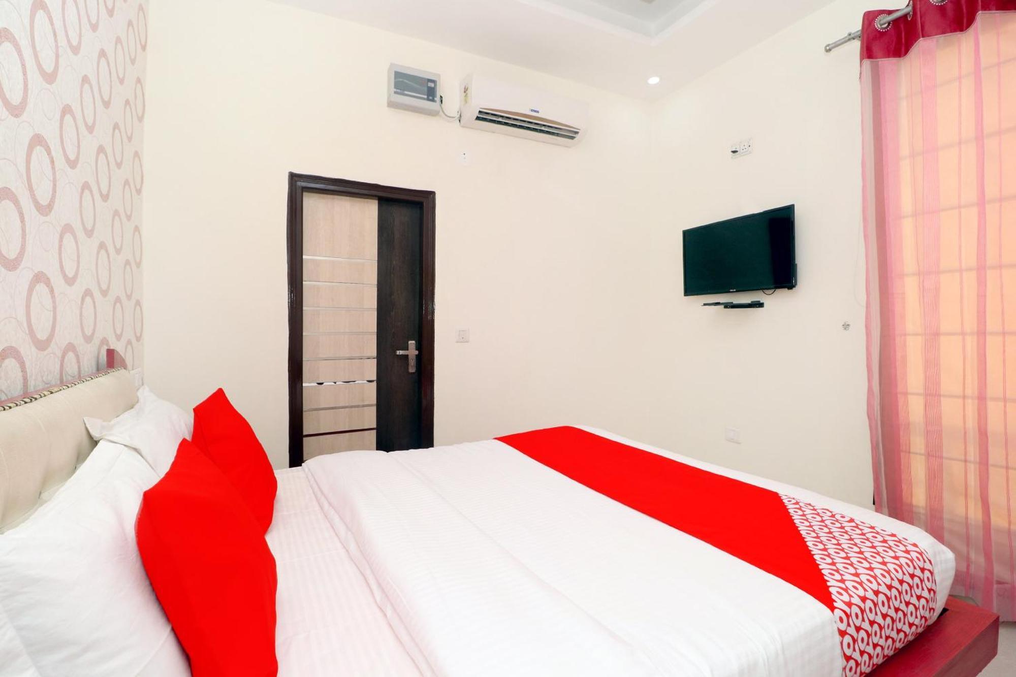 Shāhpur Hotel O Sangam Resort מראה חיצוני תמונה