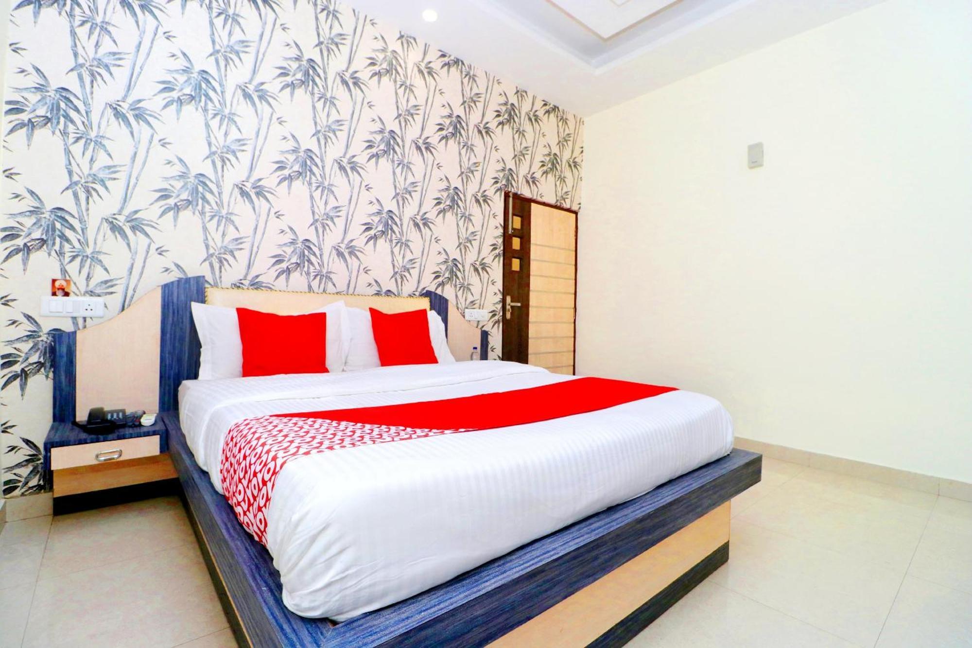 Shāhpur Hotel O Sangam Resort מראה חיצוני תמונה